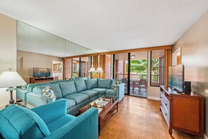 Kablolu TV kanalları bulunan 45 inç televizyon, DVD oynatıcı 