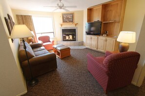 Condo, 2 Bedrooms | Living room | Flat-screen TV, table tennis