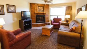 Flat-screen TV, table tennis