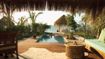 Infinity Beach Villas | Terrace/patio