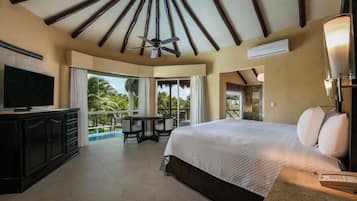 1 bedroom, free minibar, in-room safe, desk