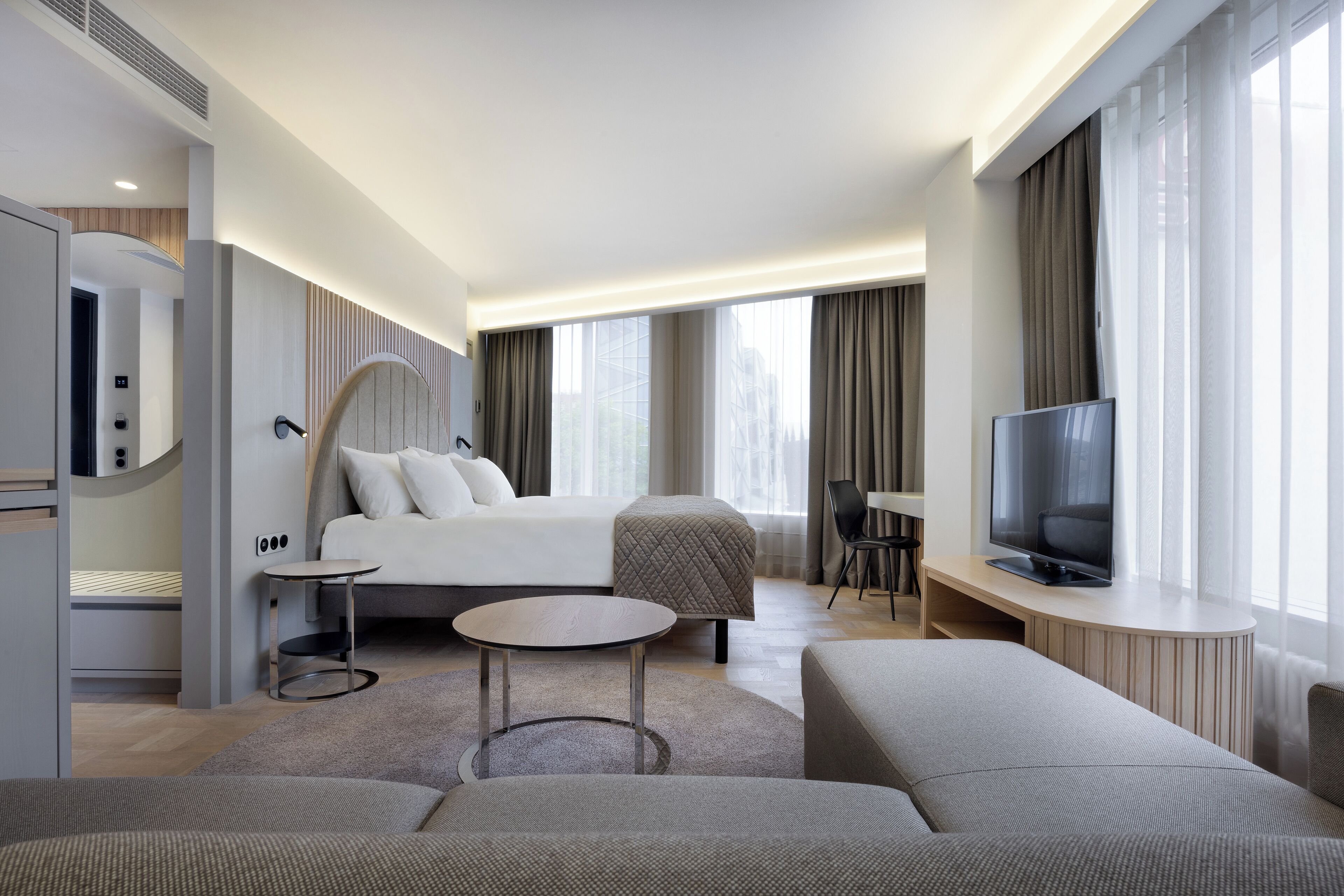 Ropa de cama de alta calidad y minibar 