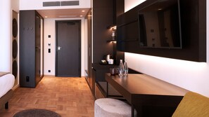 Familien-Doppelzimmer, 1 King-Bett und Schlafsofa | Hochwertige Bettwaren, Minibar, Zimmersafe, Schreibtisch