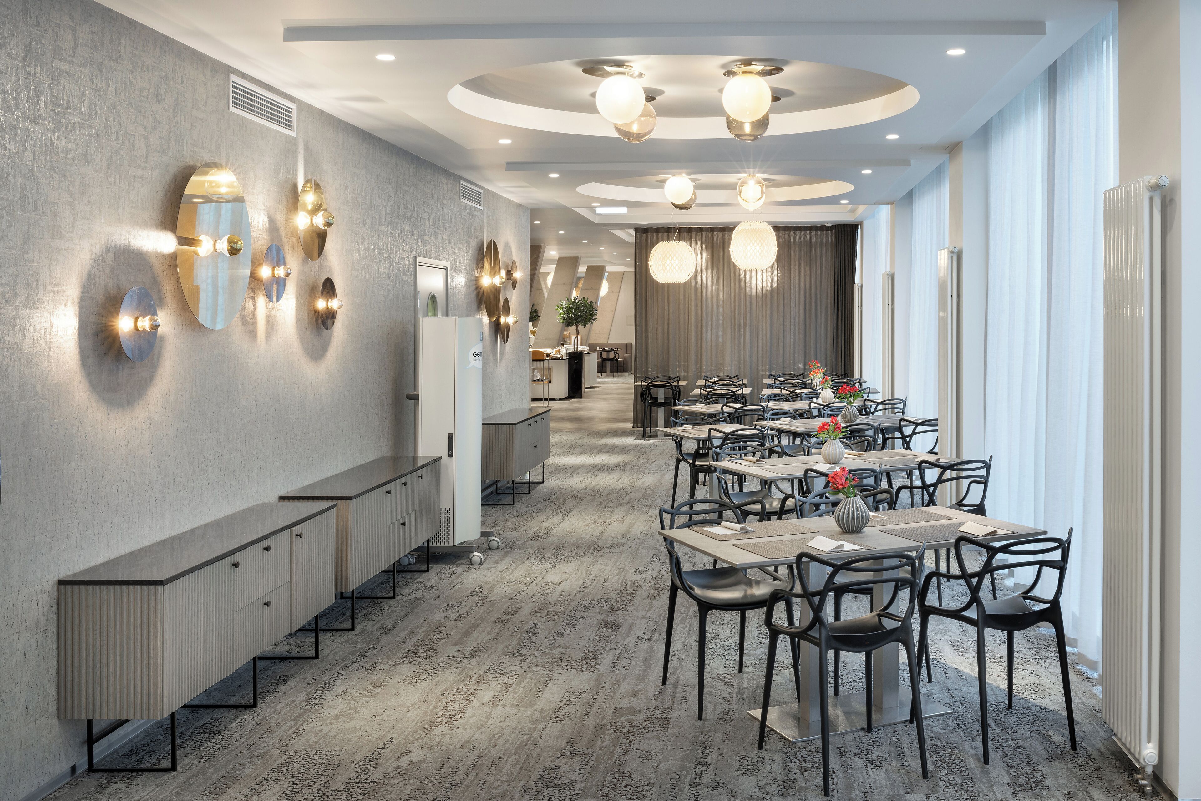 breakfast, lunch and dinner served