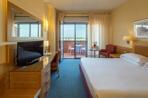 经典客房, 1 张特大床, 阳台 | 客房景观