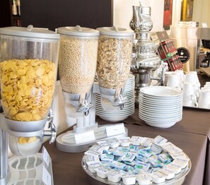 Desayuno buffet todos los días (con cargo) 