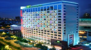 Exterior - Holiday Inn Shanghai Pudong Nanpu by IHG (Shanghai)
