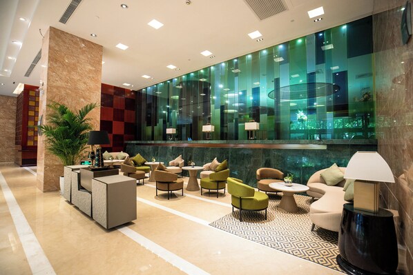 Exterior - Holiday Inn Shanghai Pudong Nanpu by IHG (Shanghai)