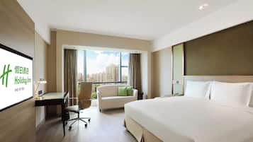 Minibar, in-room safe, desk, soundproofing