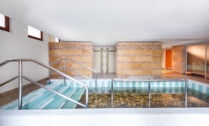 Sauna, hot tub, steam room, body treatments, hydrotherapy