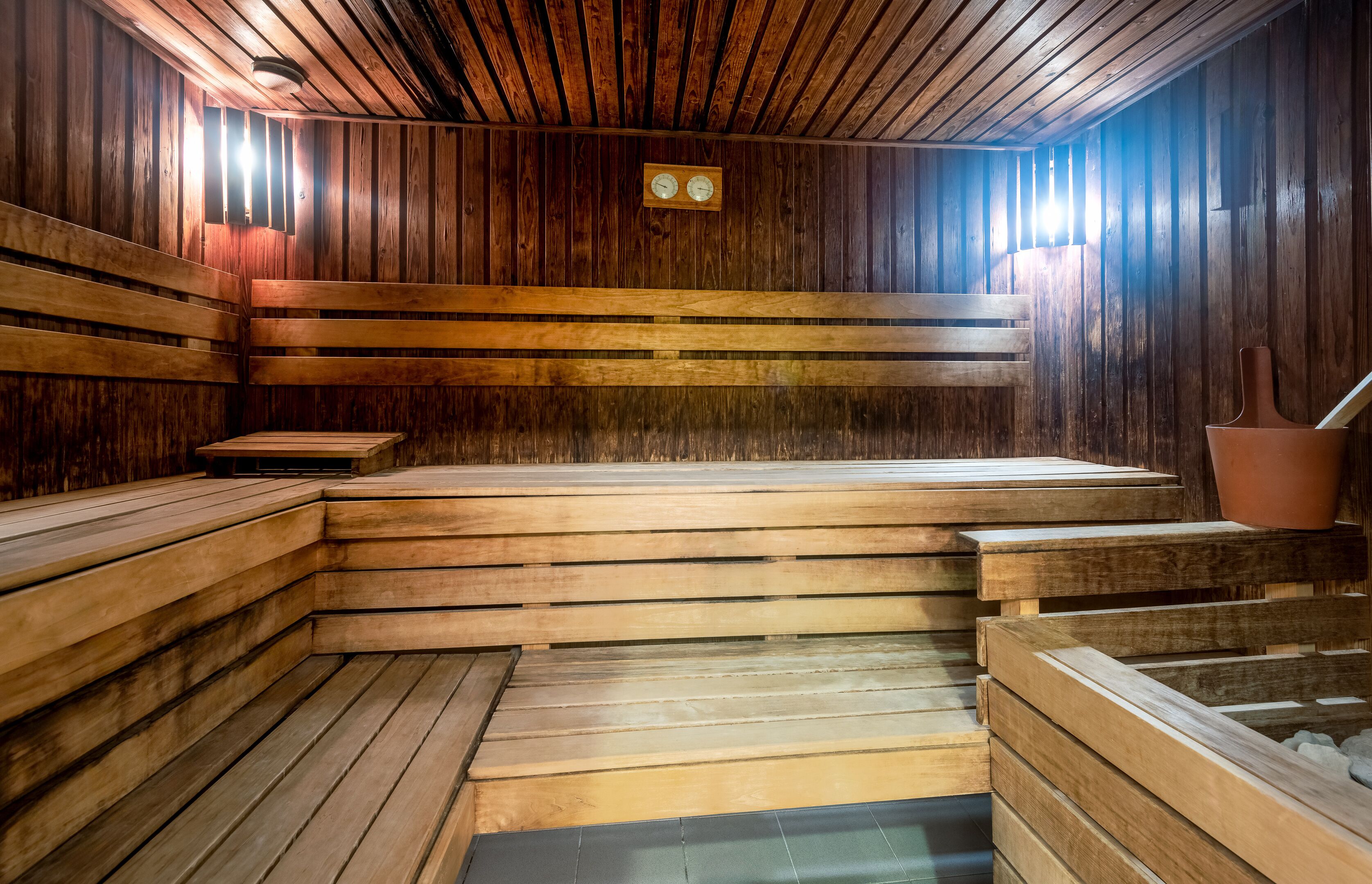 sauna, hot tub, steam room, body treatments, hydrotherapy