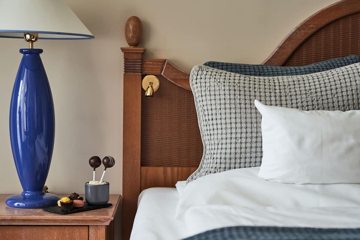 junior suite, 1 double bed with sofa bed, non smoking, beachfront | 1 bedroom, pillow-top beds, free minibar, in-room safe