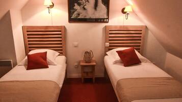 Appartement Classique, 1 chambre, vue piscine | 1 chambre, rideaux occultants, chambres insonorisées, draps fournis
