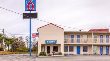 Entrada al alojamiento