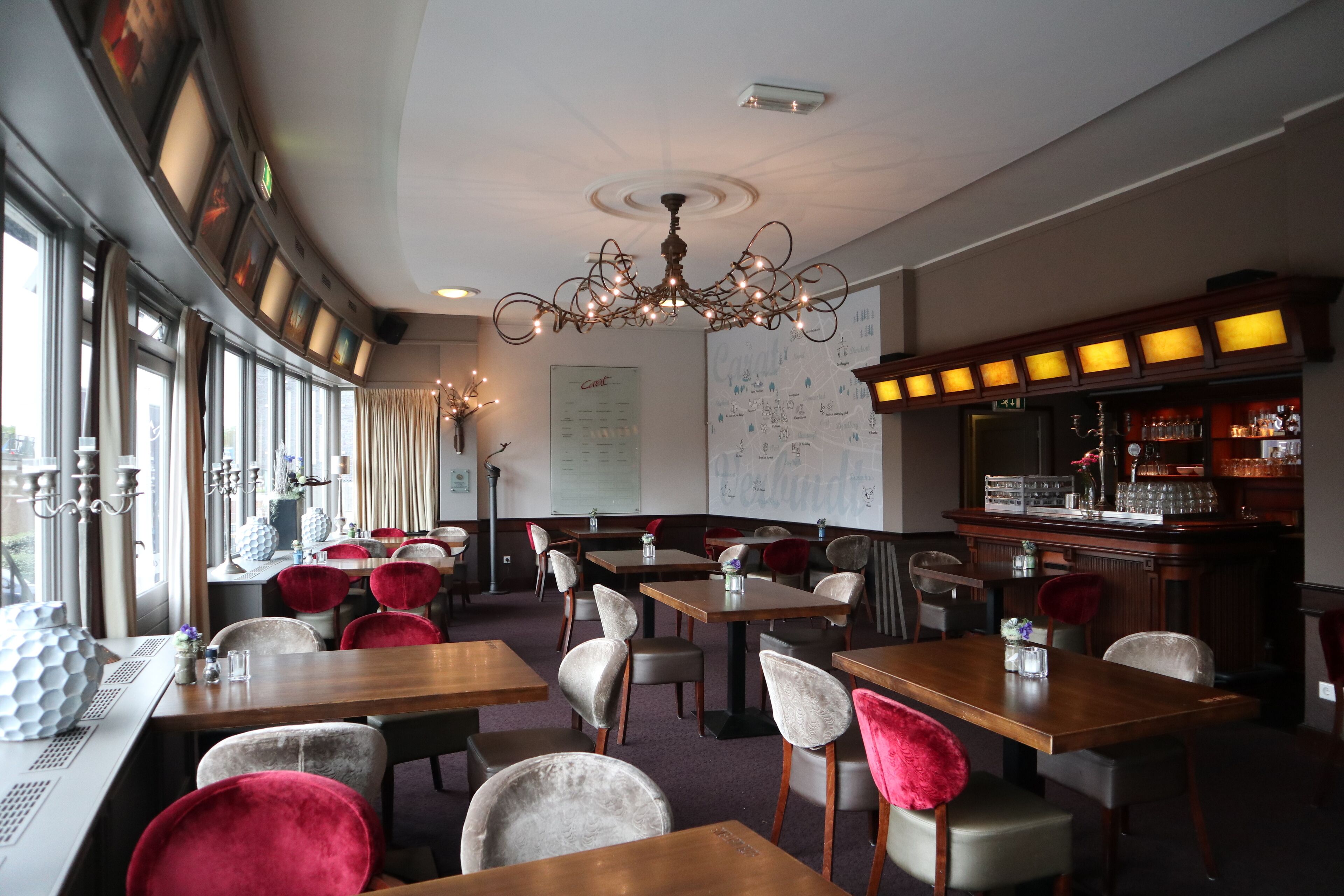 lunch and dinner served