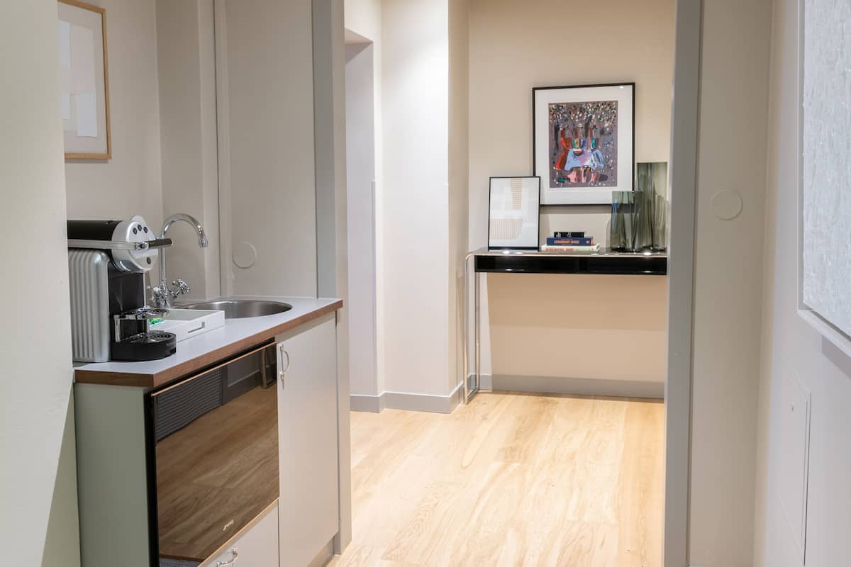 1 bedroom, premium bedding, down duvets, in-room safe