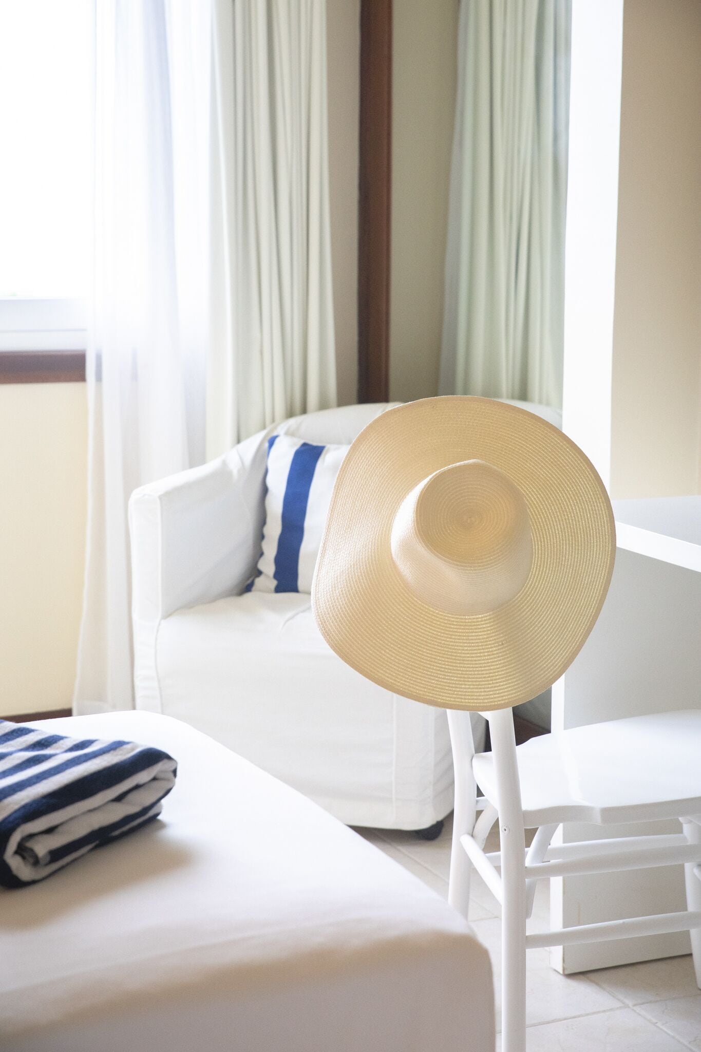 standard room | 1 bedroom, minibar, in-room safe, blackout curtains