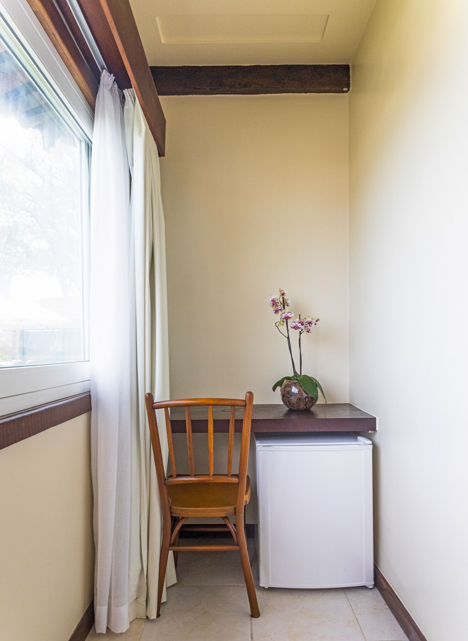 standard room | 1 bedroom, minibar, in-room safe, blackout curtains