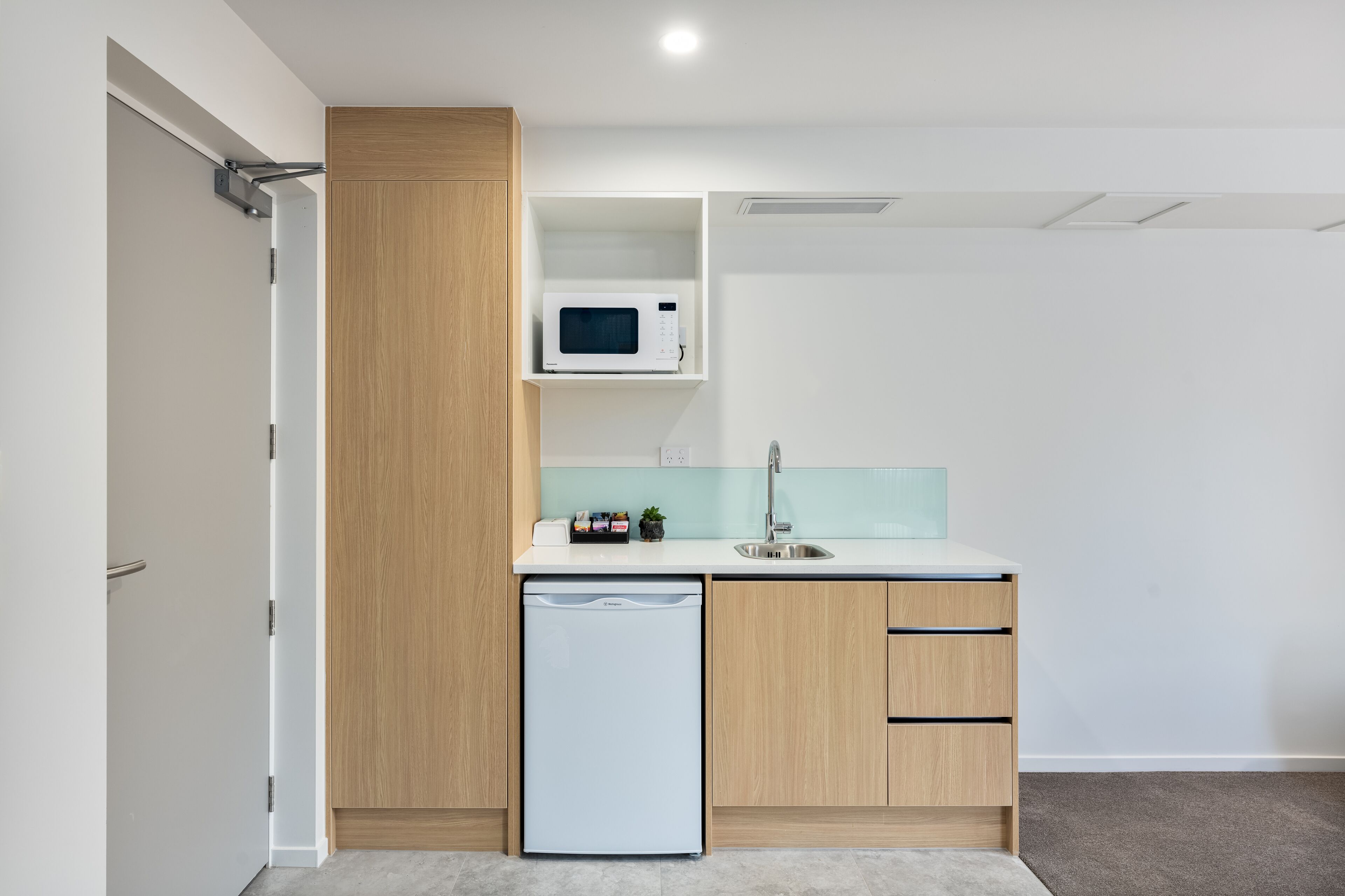 Photo - Best Western Newmarket Inn & Suites