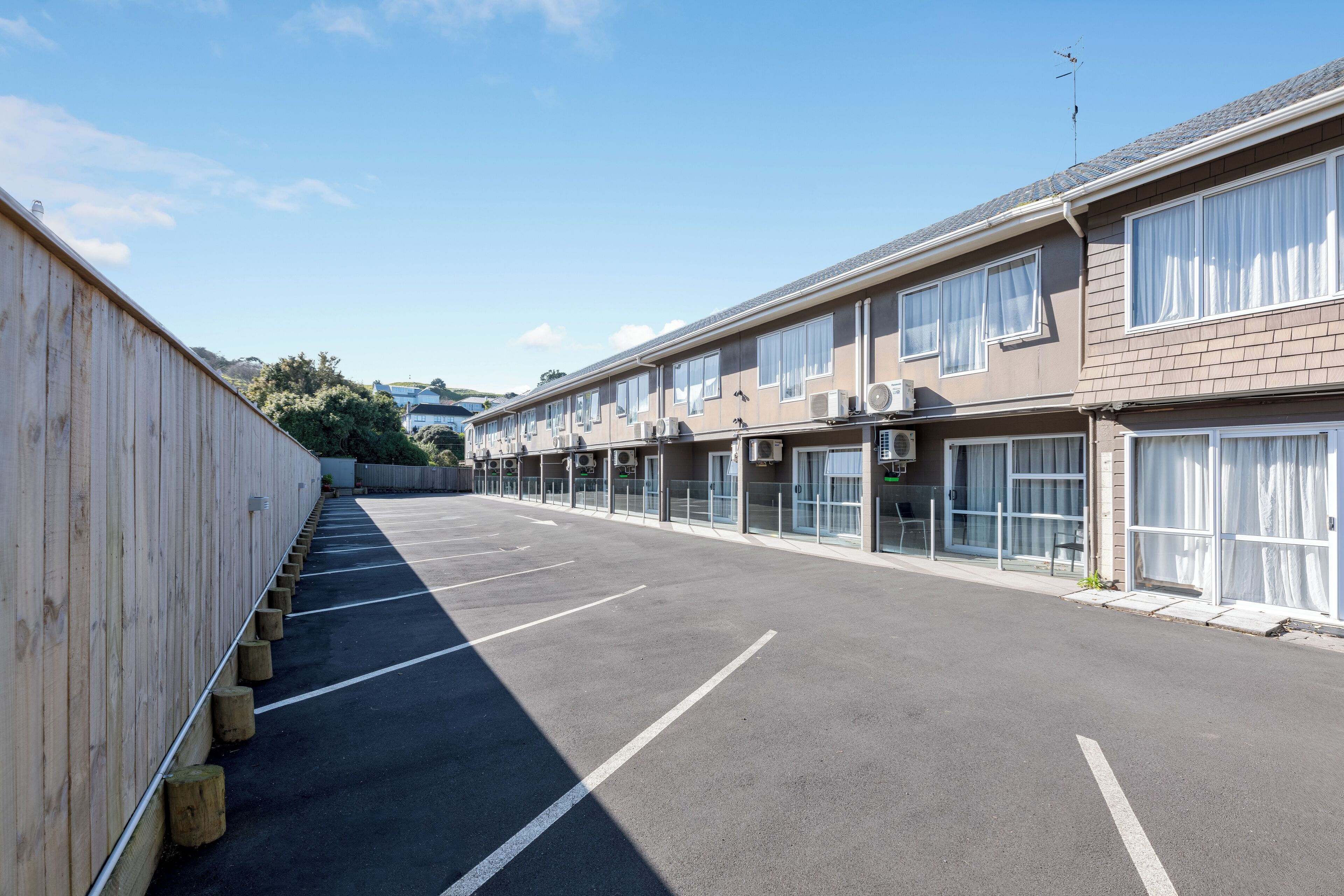 Photo - Best Western Newmarket Inn & Suites