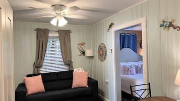 1 bedroom, premium bedding, pillowtop beds, individually decorated