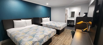 Studio 6 Suites San Ysidro, CA -San Diego South Bay