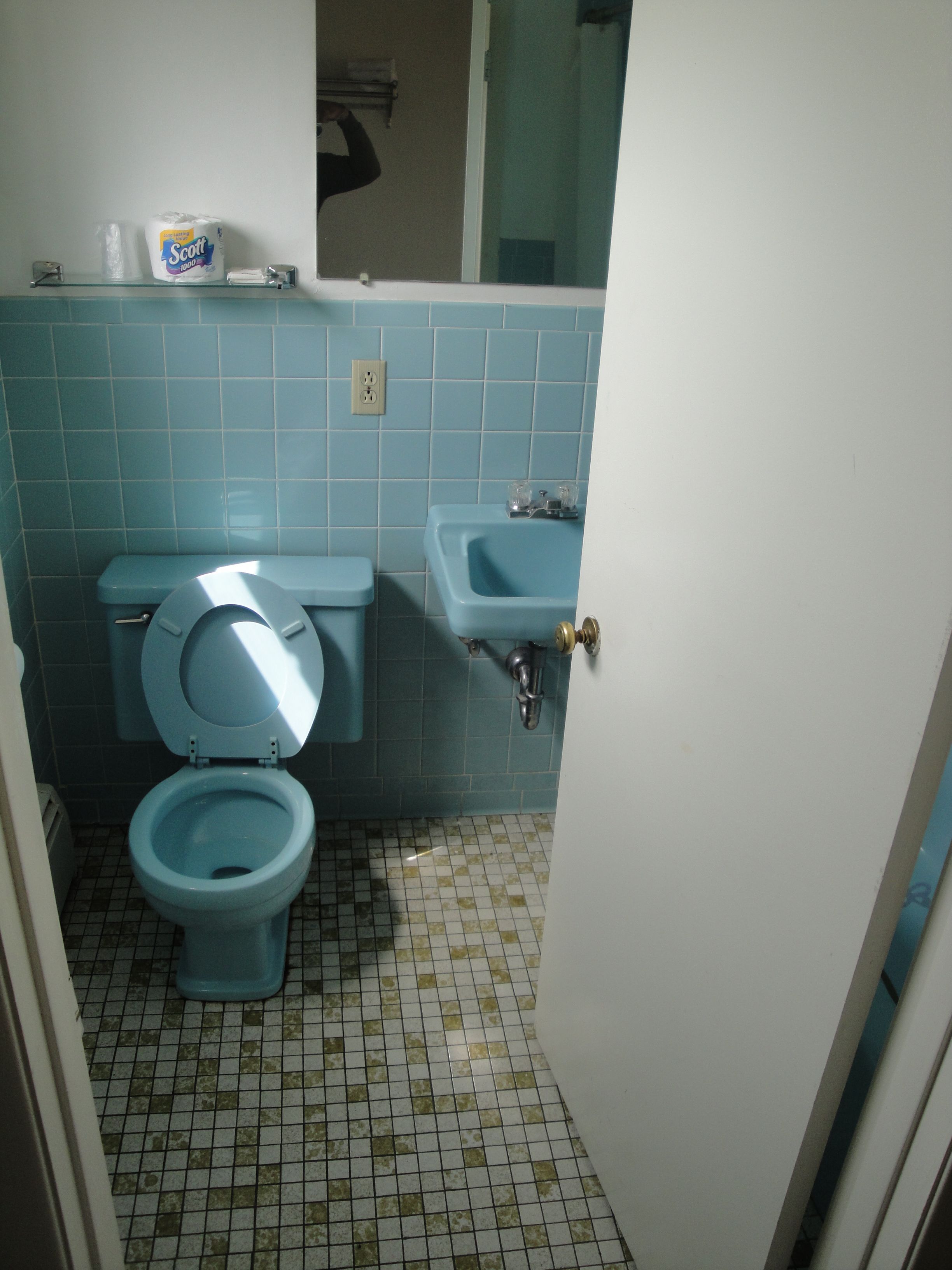 Standard Room, 2 Double Beds | Bathroom | Hair dryer, towels