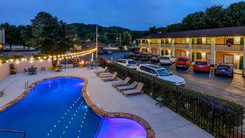 Seasonal outdoor pool