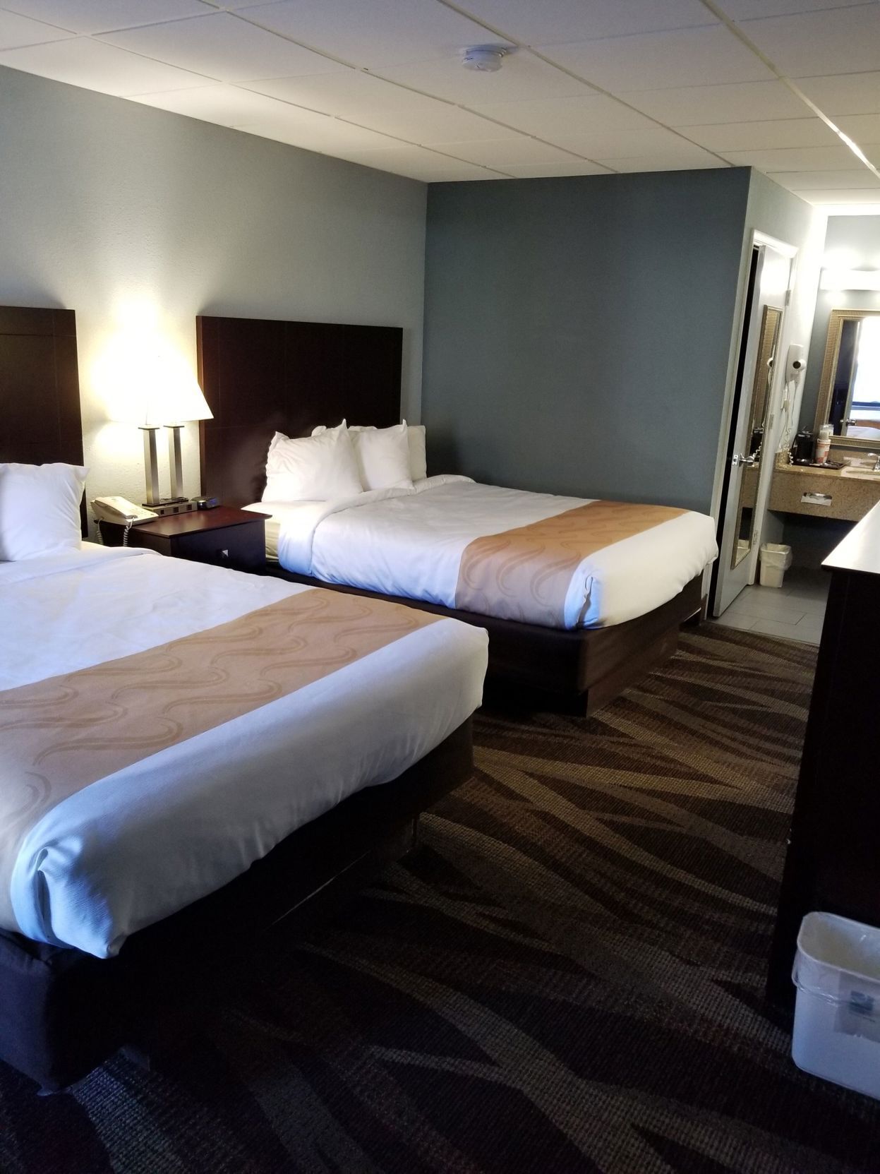 Desk, iron/ironing board, rollaway beds, free WiFi