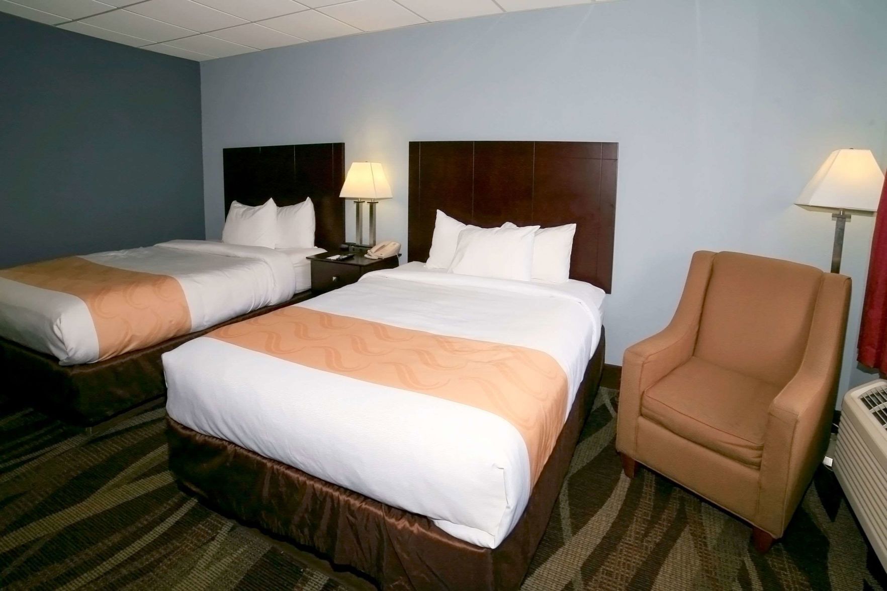 Desk, iron/ironing board, rollaway beds, free WiFi