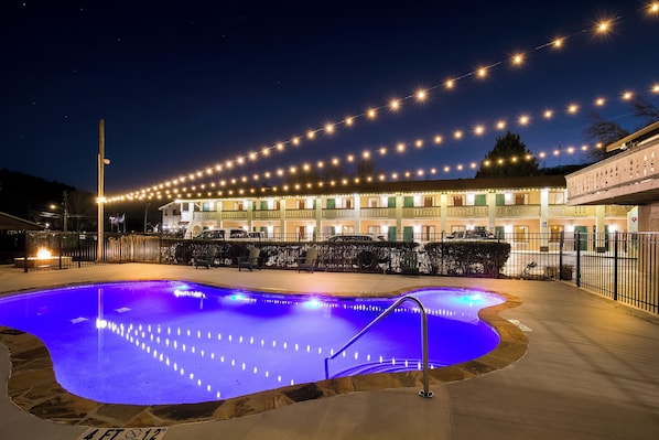 Seasonal outdoor pool