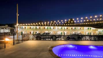 Seasonal outdoor pool