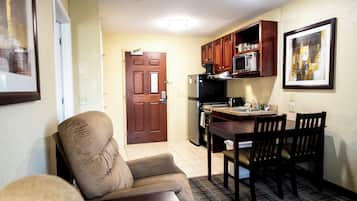 Suite, 1 King Bed with Sofa bed, Accessible, Non Smoking (Efficiency)