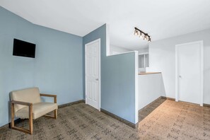 Lobby - Knights Inn Pine Grove (Pine Grove)