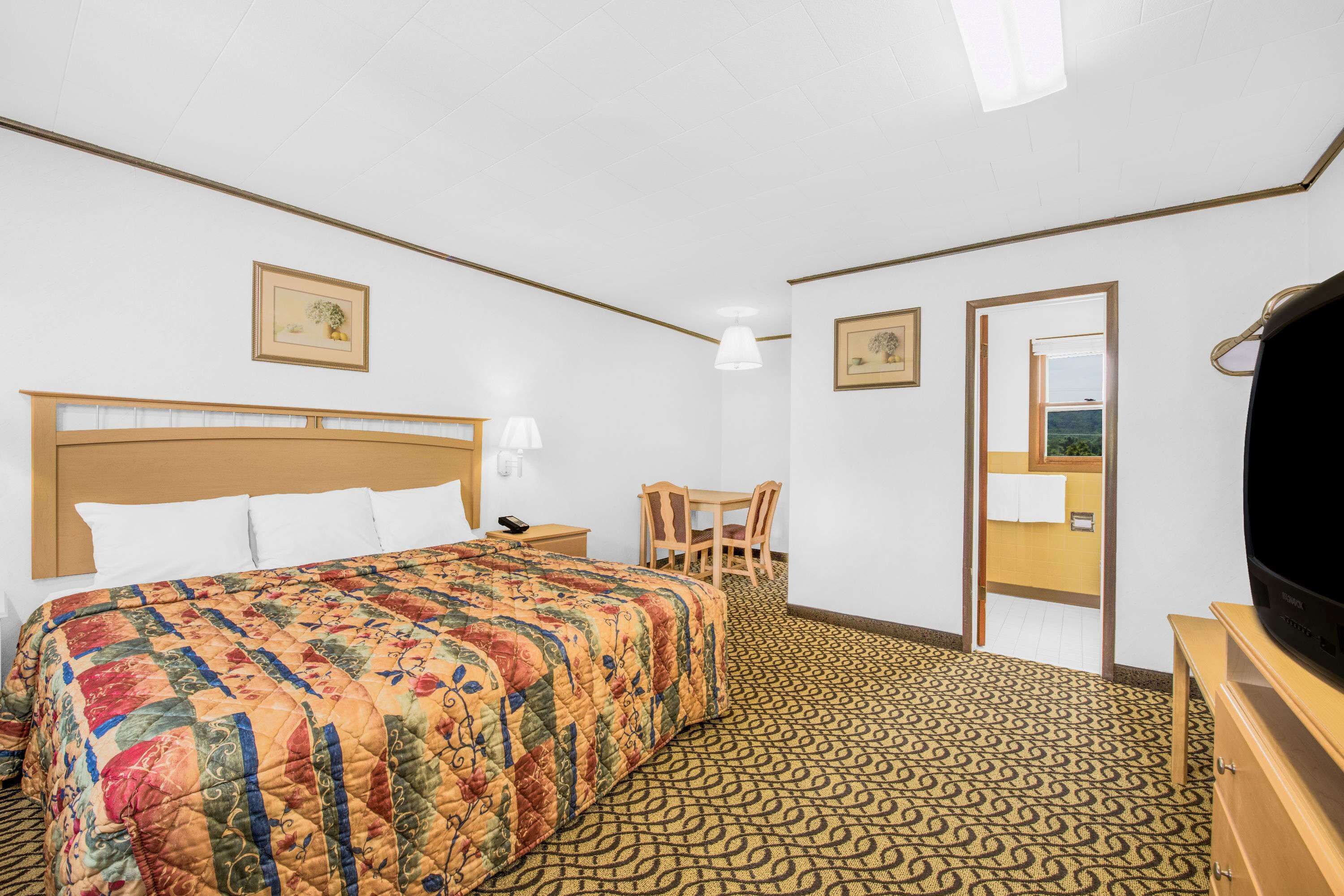 Strygejern/strygebræt, gratis Wi-Fi, sengetøj