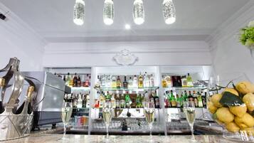 Bar (in der Unterkunft)
