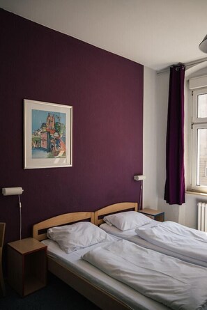 Wi-Fi gratuit, draps fournis