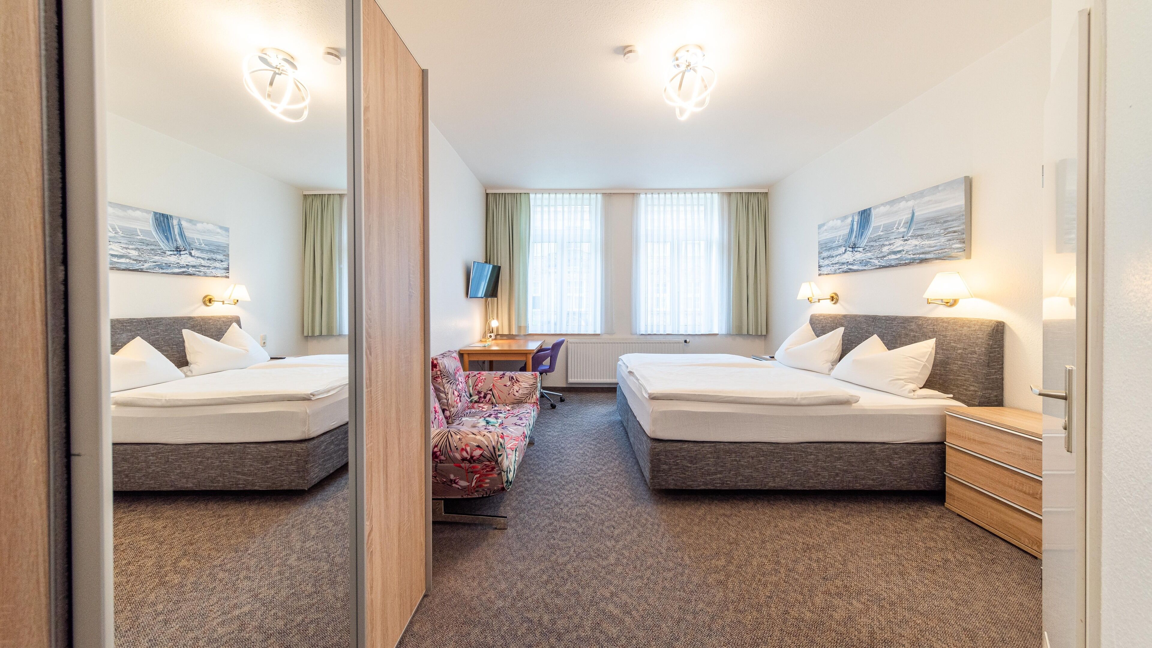 double or twin room, 1 double or 2 single beds | 1 bedroom, hypo-allergenic bedding, desk, soundproofing