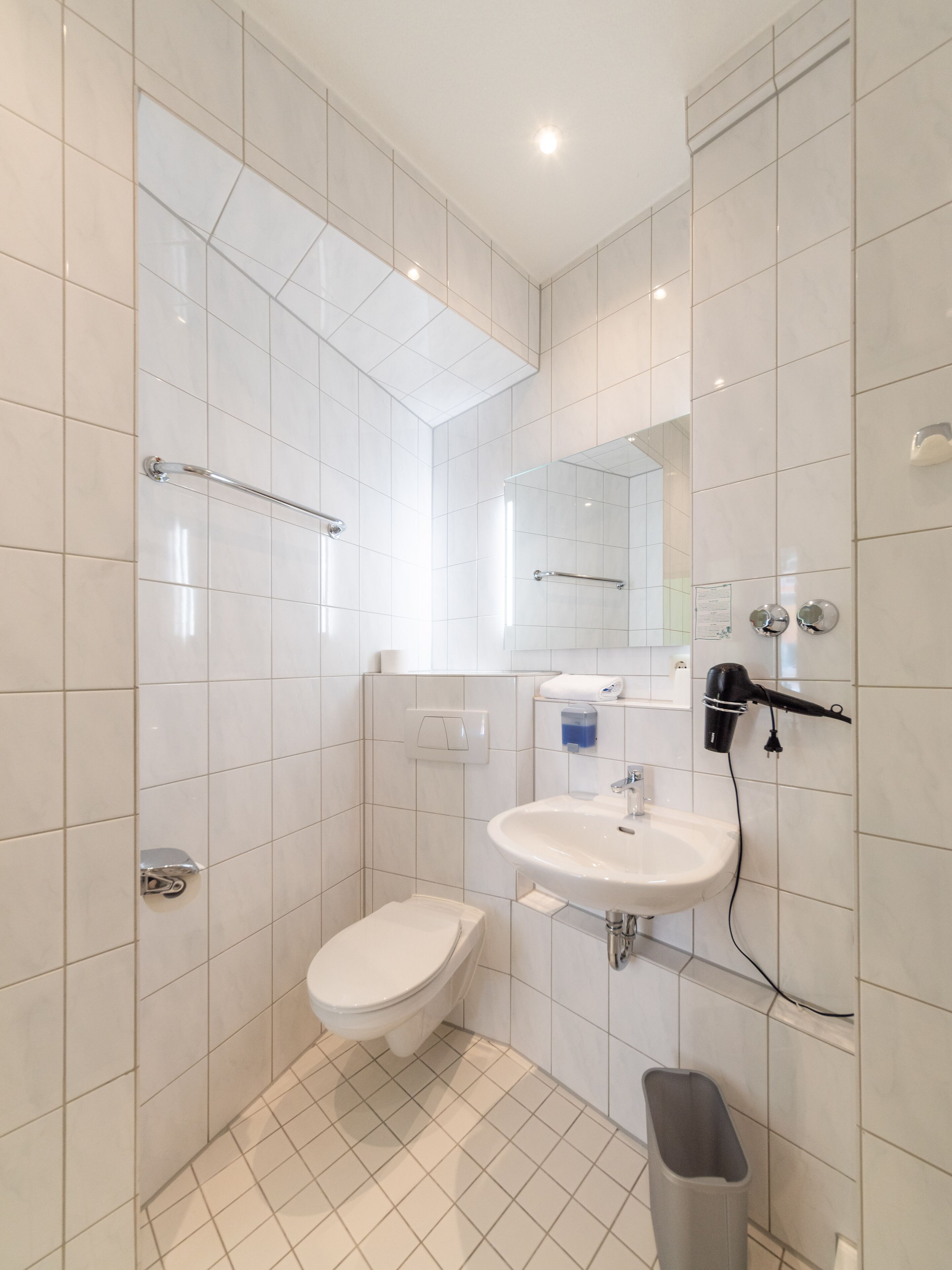 double or twin room, 1 double or 2 single beds | bathroom | shower, hair dryer, towels, soap