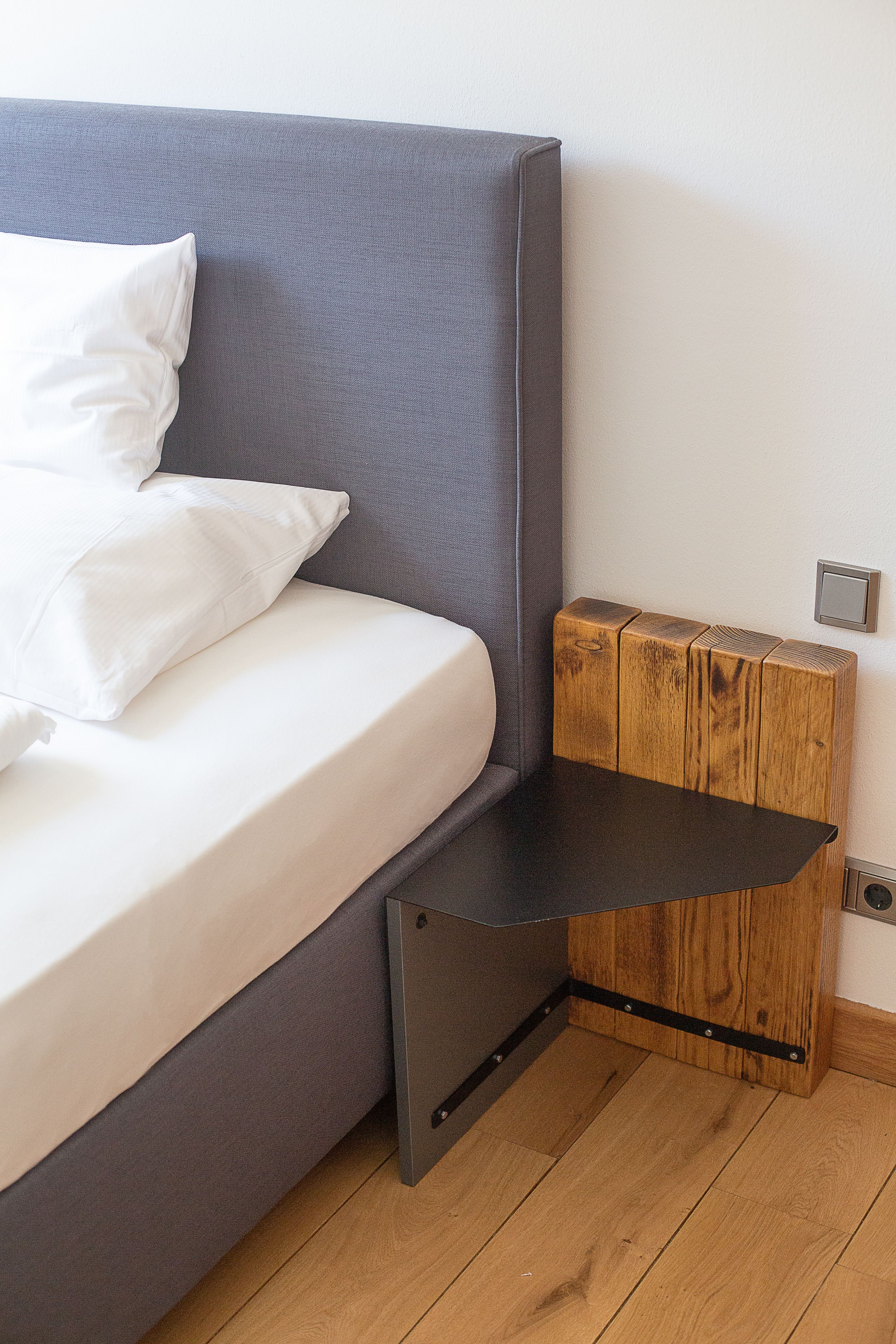 business double room | in-room safe, individually furnished, desk, iron/ironing board