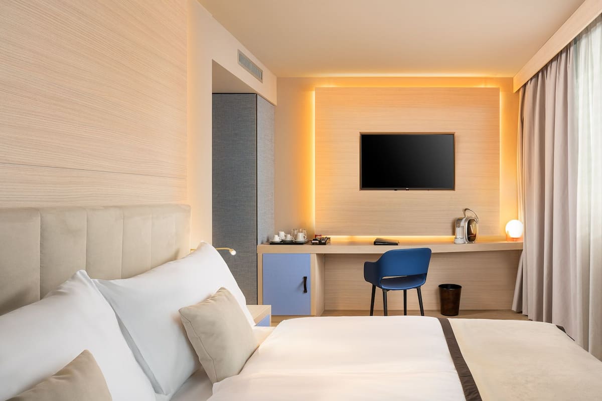1 chambre, minibar, coffres-forts dans les chambres