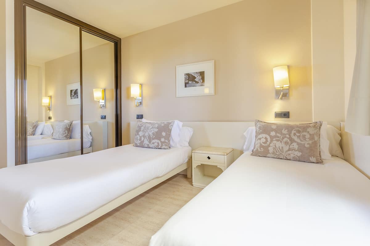 1 bedroom, in-room safe, blackout curtains, iron/ironing board