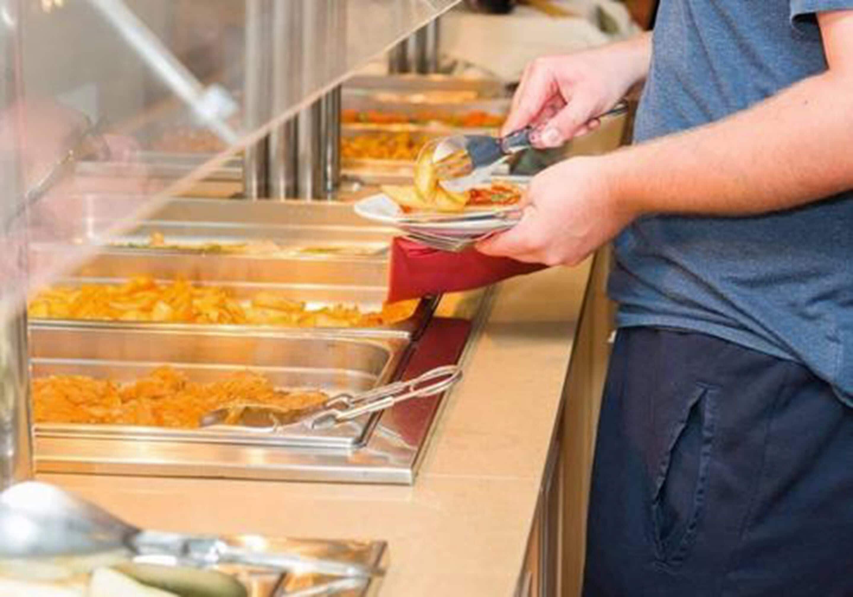 Desayuno buffet todos los días (con cargo)