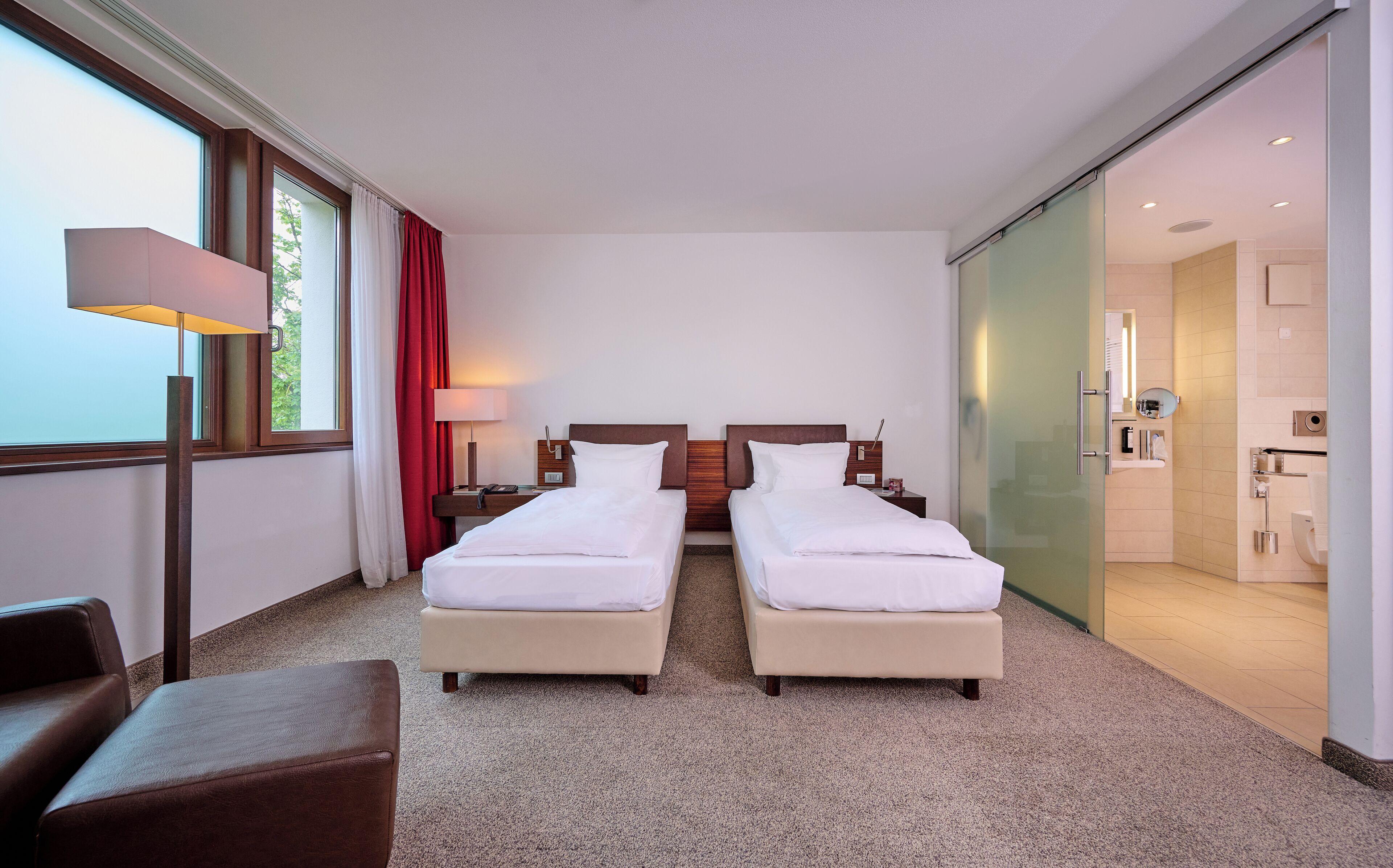 economy twin room | 1 bedroom, premium bedding, in-room safe, desk