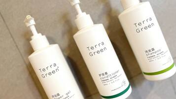 Chuveiro/banheira combinados, produtos de toalete de grife