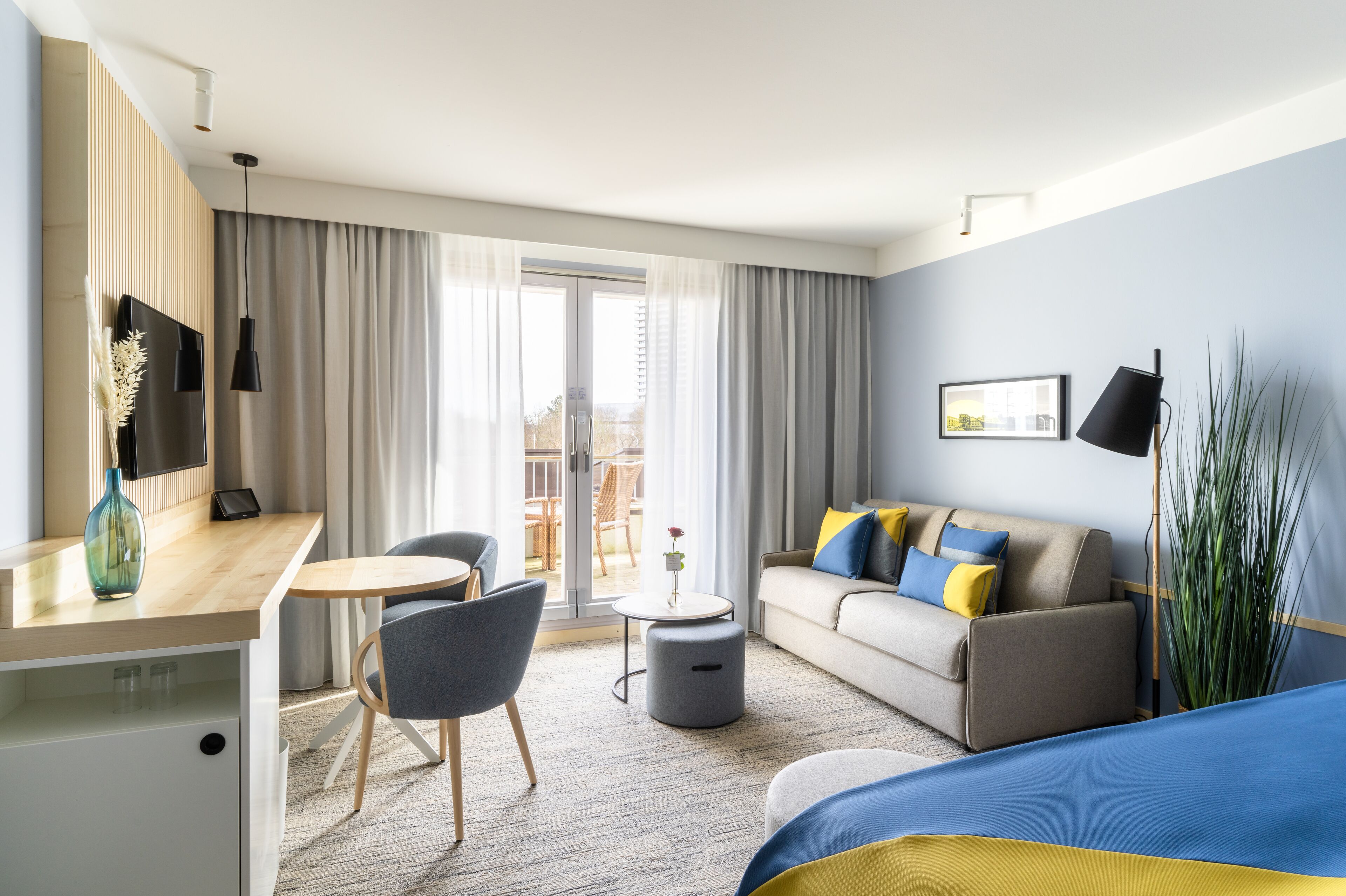 deluxe double room, oceanfront | 1 bedroom, hypo-allergenic bedding, free minibar, in-room safe