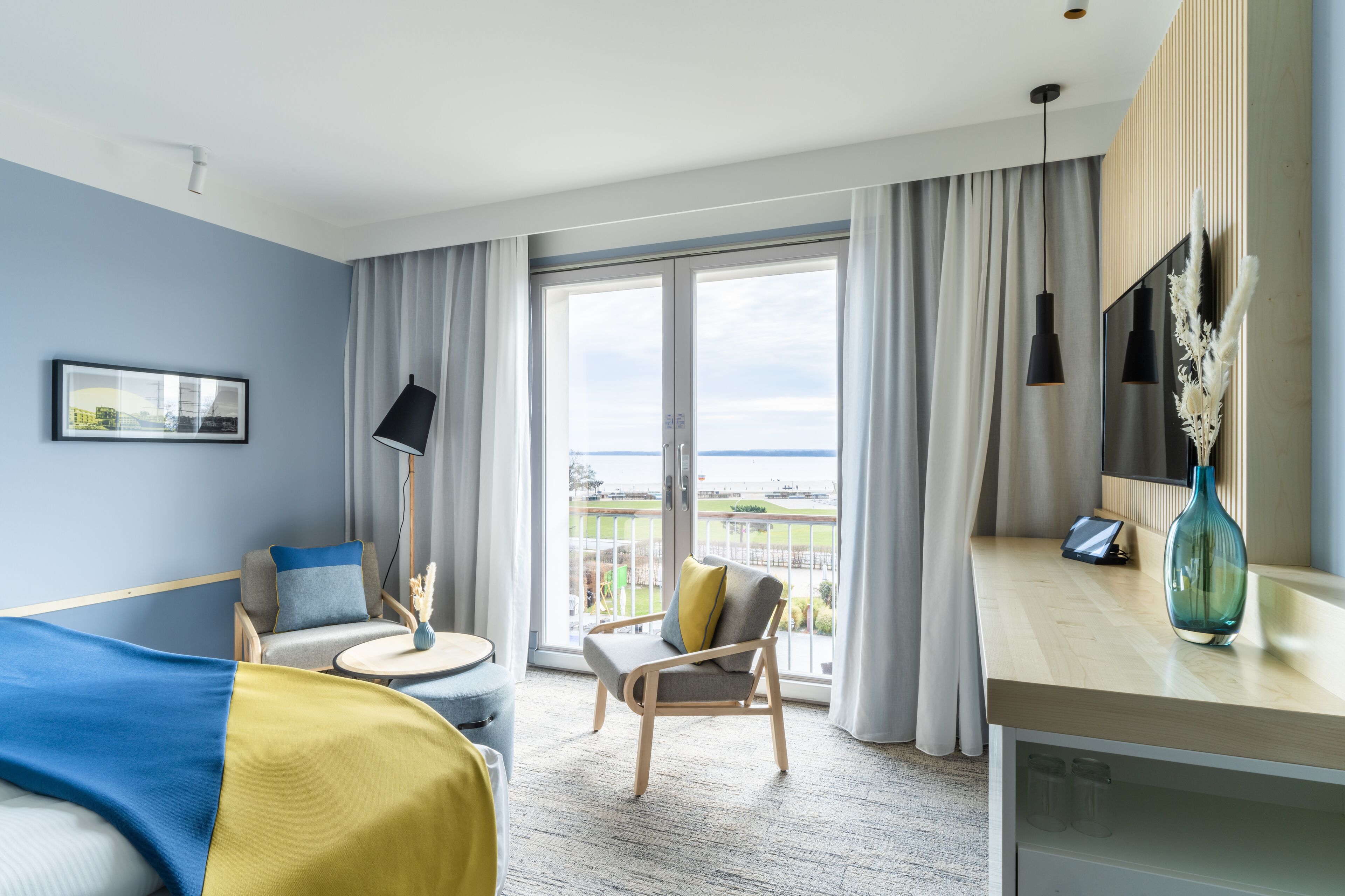 superior double room, oceanfront | 1 bedroom, hypo-allergenic bedding, free minibar, in-room safe