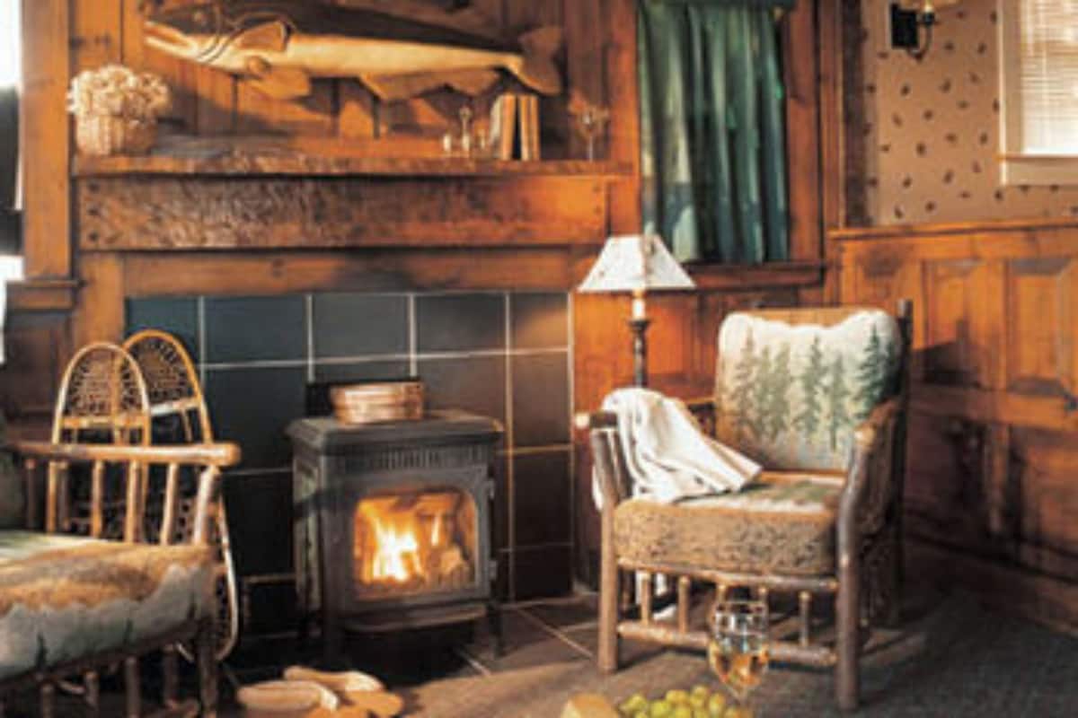 Casa de campo (The Angler Lakefront Cottage) | Área de sala de estar