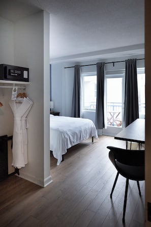 스탠다드룸, 퀸사이즈침대 1개, 발코니 | 객실 내 금고, 암막 커튼, 다리미/다리미판, 무료 WiFi