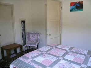 Phòng Tiêu chuẩn, 1 giường cỡ queen | Truy cập Internet không dây miễn phí, bộ trải giường 